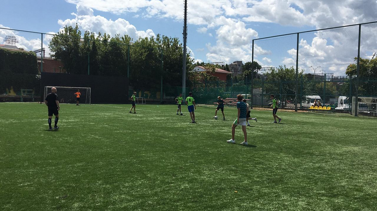 Юные футболисты Западного округа приняли участие в турнире по дворовому футболу