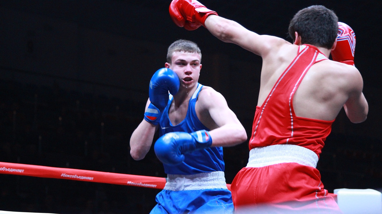 Мурад Алиев одержал победу над венесуэльцем Франклином Манзаниллой