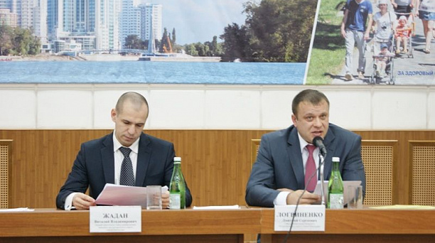 Западный округ стал лучшим  по итогам 2013 года