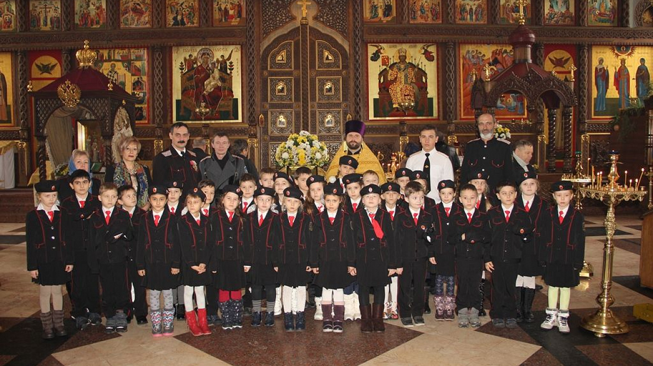 В Западном округе состоялась церемония посвящение в казачата