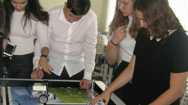 Ученики гимназий Западного округа посетили «Центре детского и юношеского творчества»