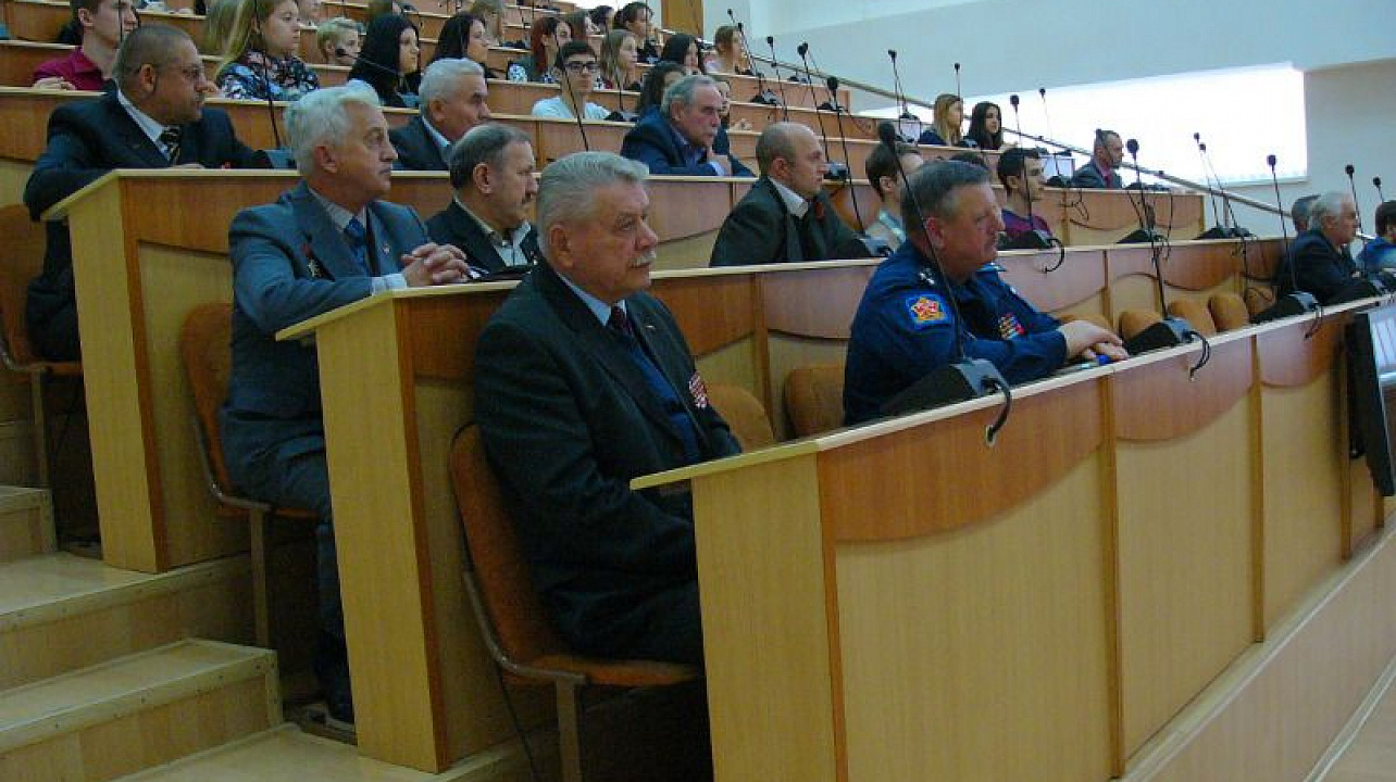 Ветераны вооруженных конфликтов приняли участие в научно-практической конференции в КубГУ..jpg
