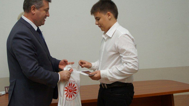 Юным жителям Центрального округа вручили первые паспорта