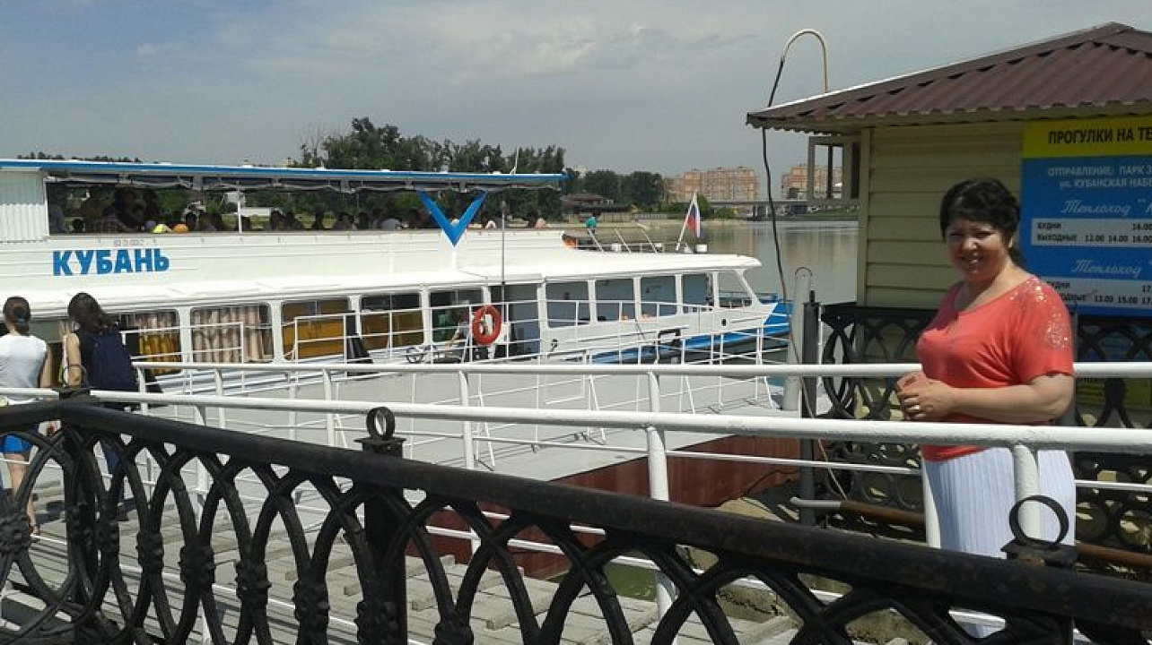 Инвалиды Центрального округа отправились на речную прогулку
