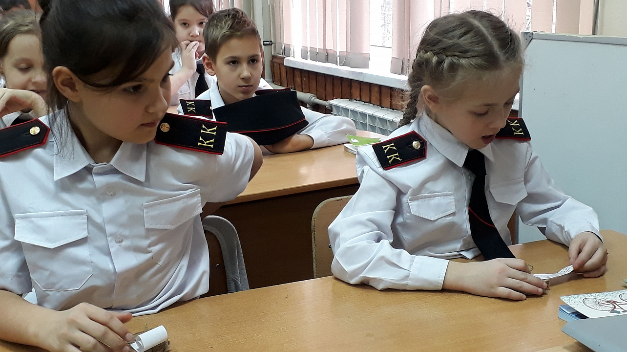 Казачатам рассказали о ценности блокадного хлеба