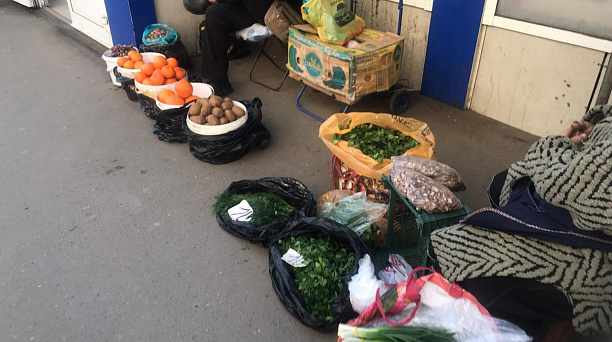 В Западном округе ведется работа по предотвращению несанкционированной торговли