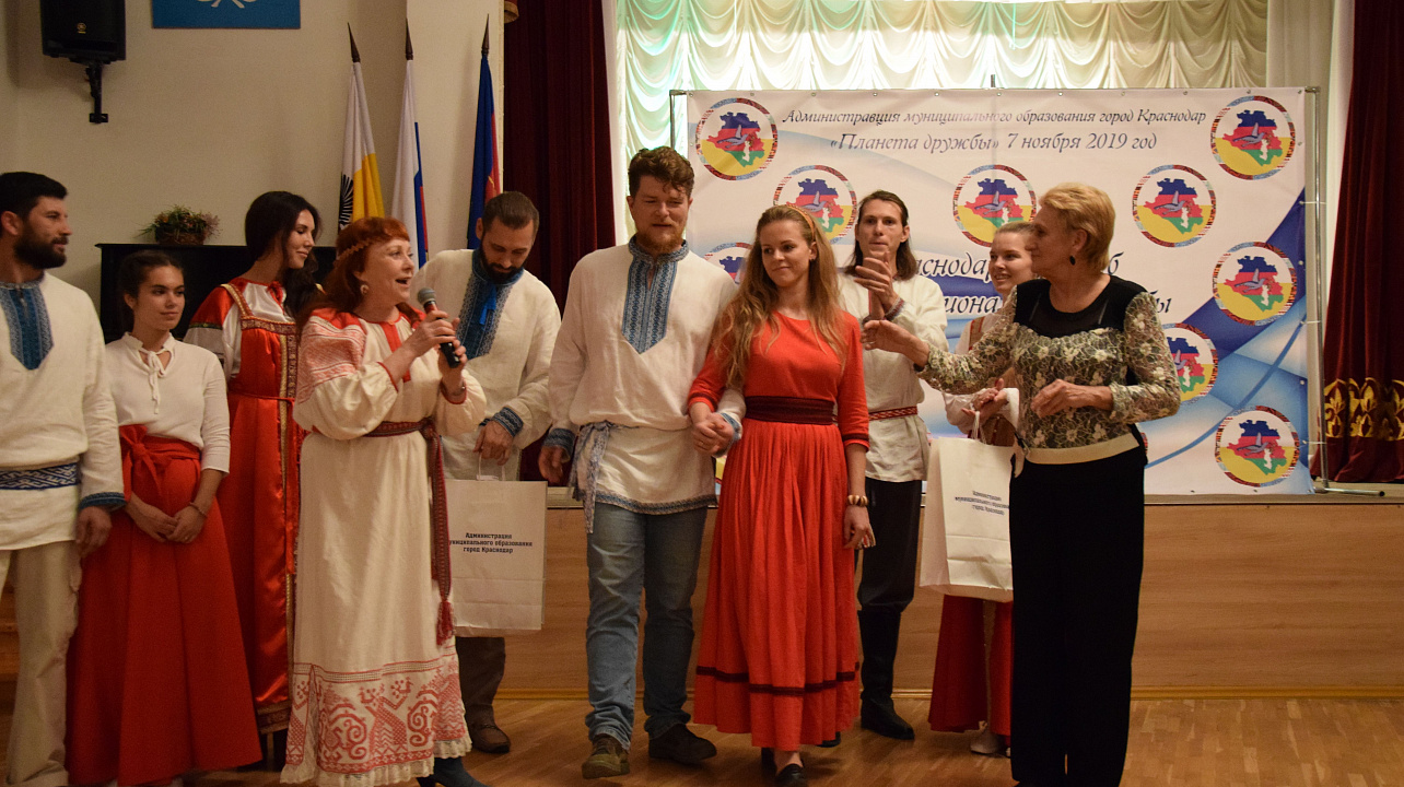 Праздничную программу «Планета дружбы» провели в Краснодаре (12).JPG