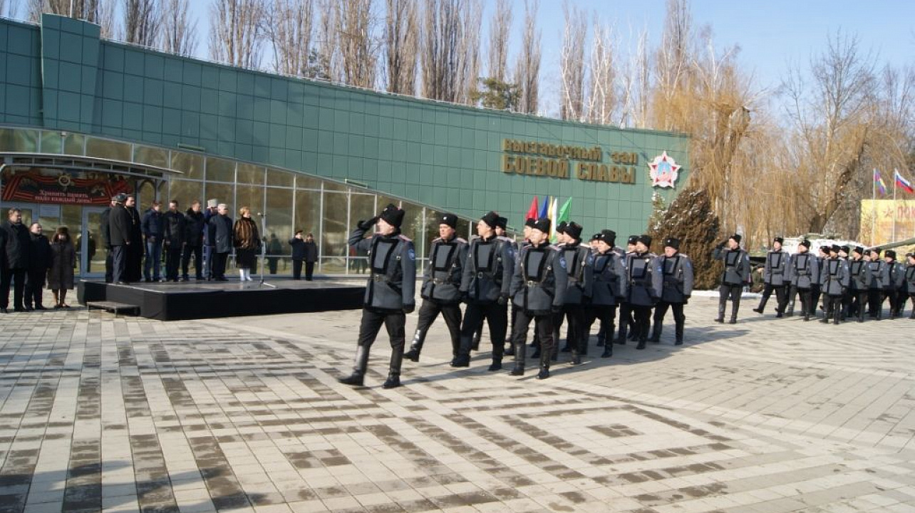 Казаки приняли участие в торжественном открытии месячника оборонно-массовой и военно-патриотической работы