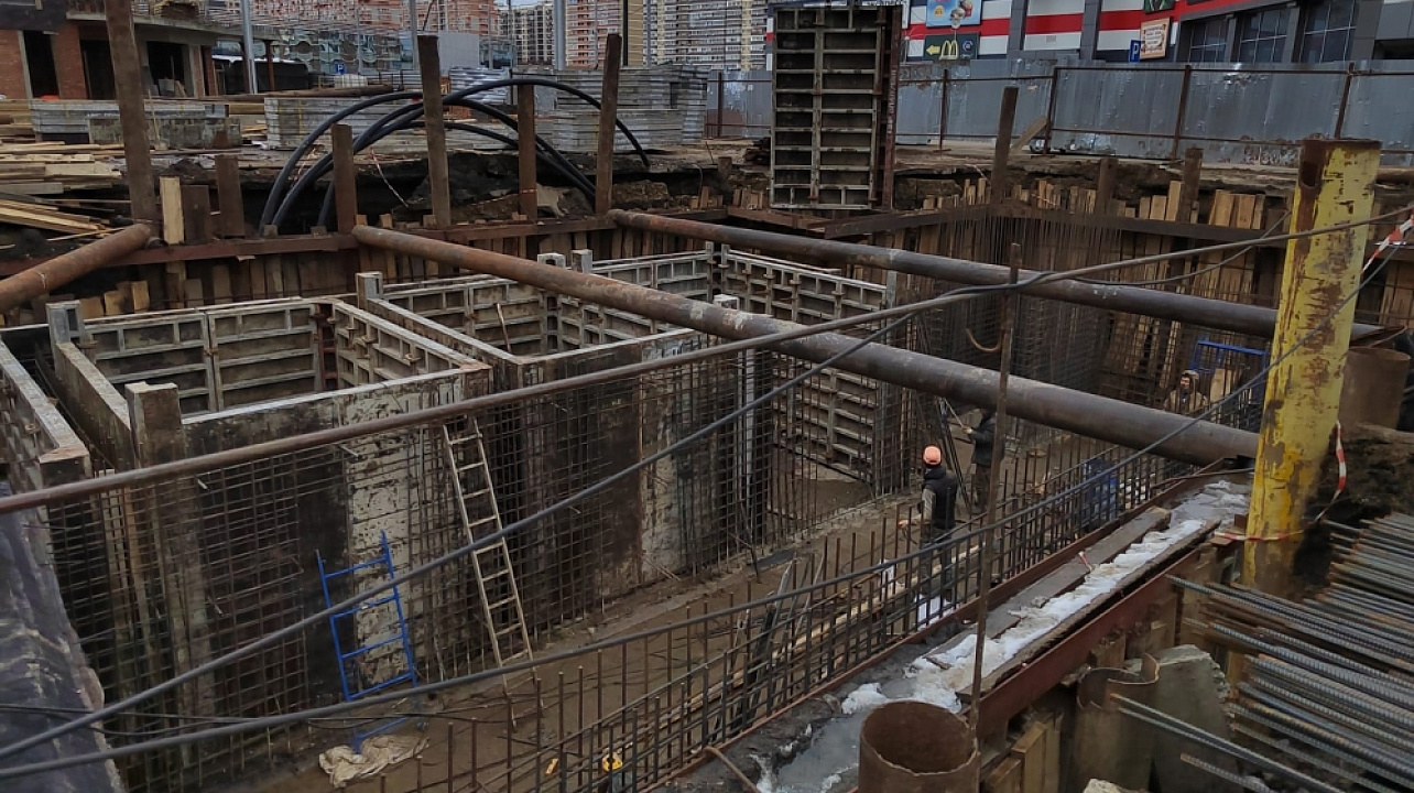 В подземных переходах по ул. Московской в Краснодаре ведут монолитные работы