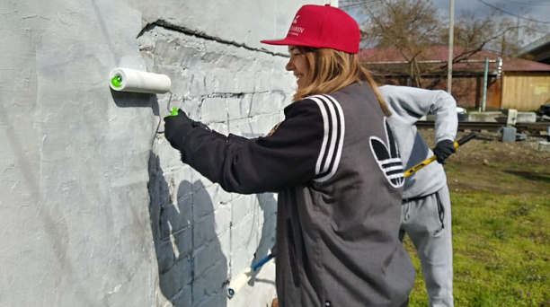 В Краснодаре участники челленджа #trashtag очистили от мусора участок под Садовым мостом