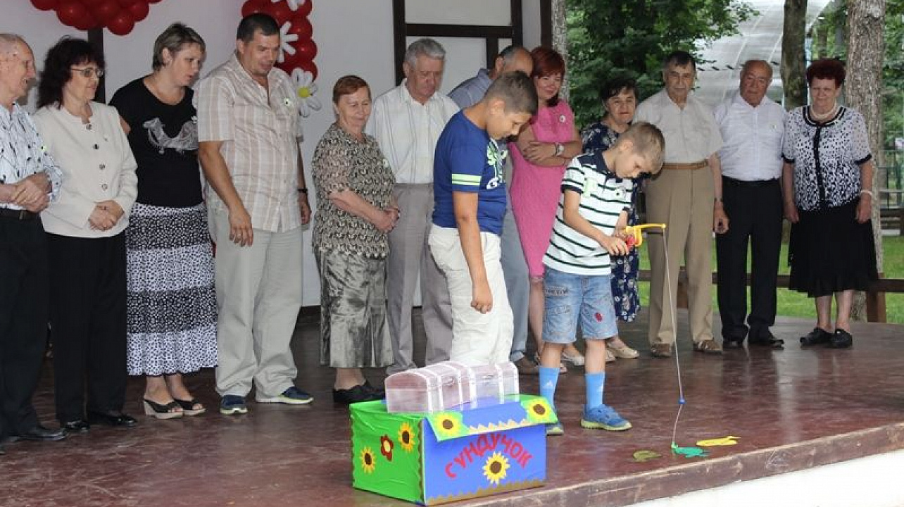 Центральный округ открыл череду праздников, посвященных Дню семьи, любви и верности