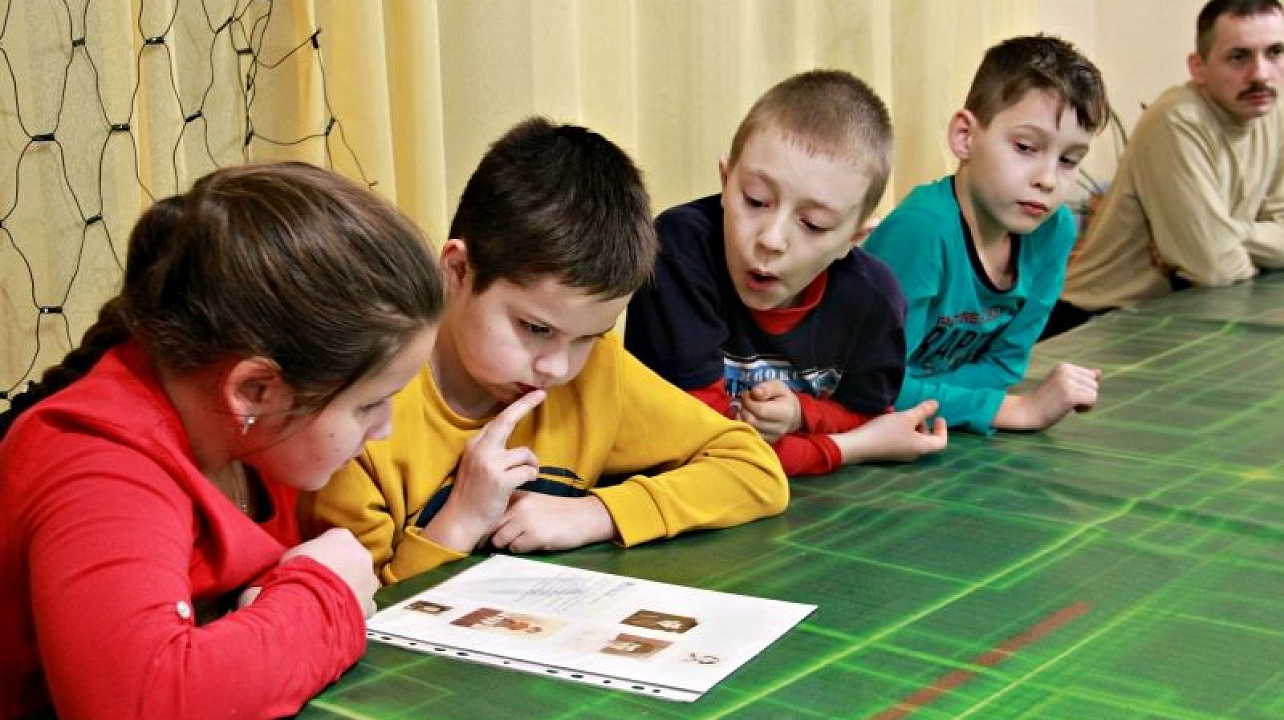 Клуб «Разведчик» провел Урок Мужества, посвященный 74-ой годовщине снятия блокады Ленинграда.jpg