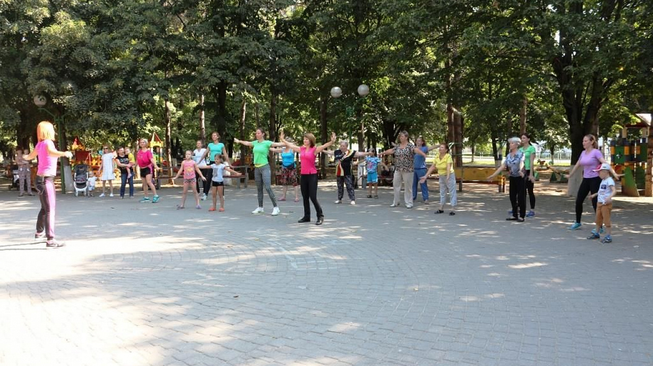 Прикубанском округе прошли спортивные мероприятия ко Дню физкультурника