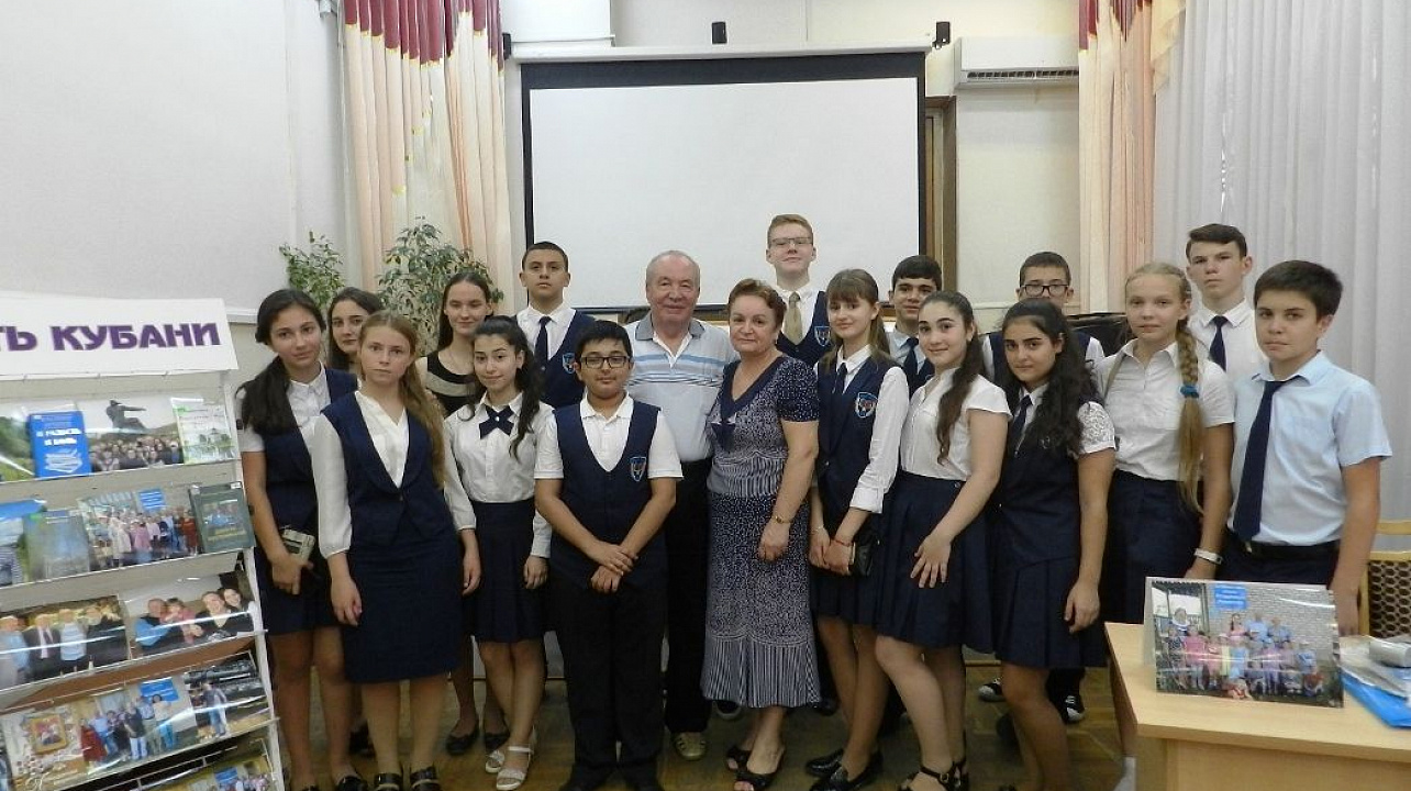 В библиотеке Западного округа состоялась премьера книги краснодарского поэта