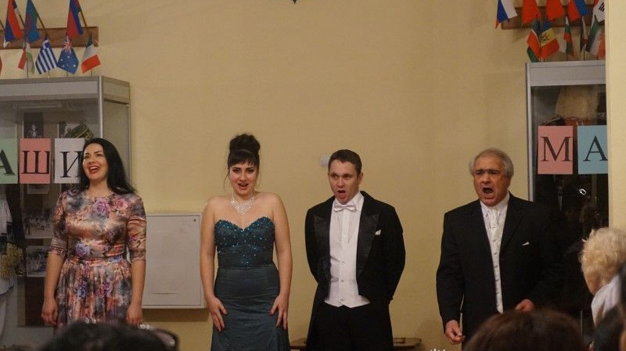 Представители национально-культурных объединений приняли участие в заседании «круглого стола», посвящённого Дню матери (9).JPG