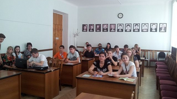 Подросткам помогли выбрать профессию