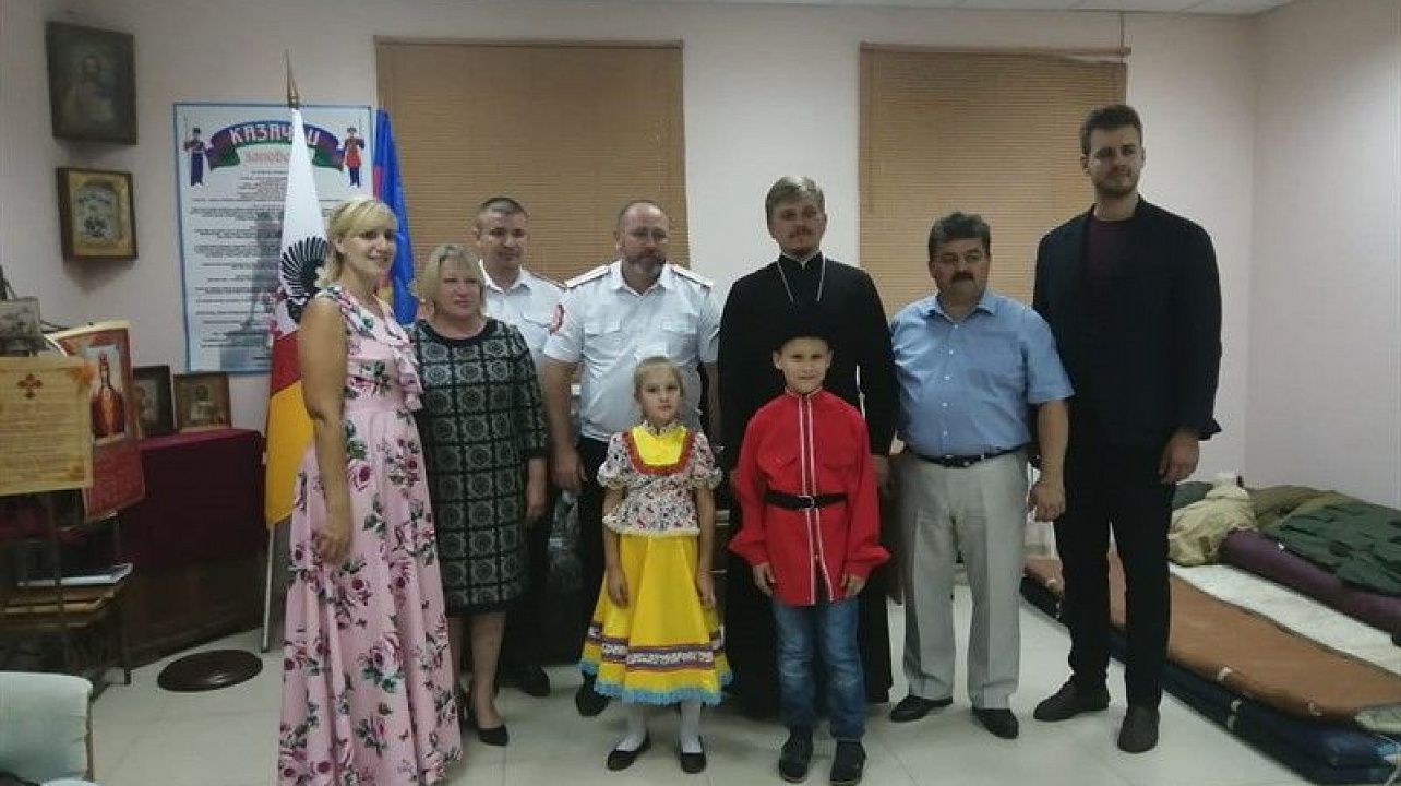 Открытие Клуба «Мамы Казачки» прошло накануне дня образования Краснодарского края.jpg