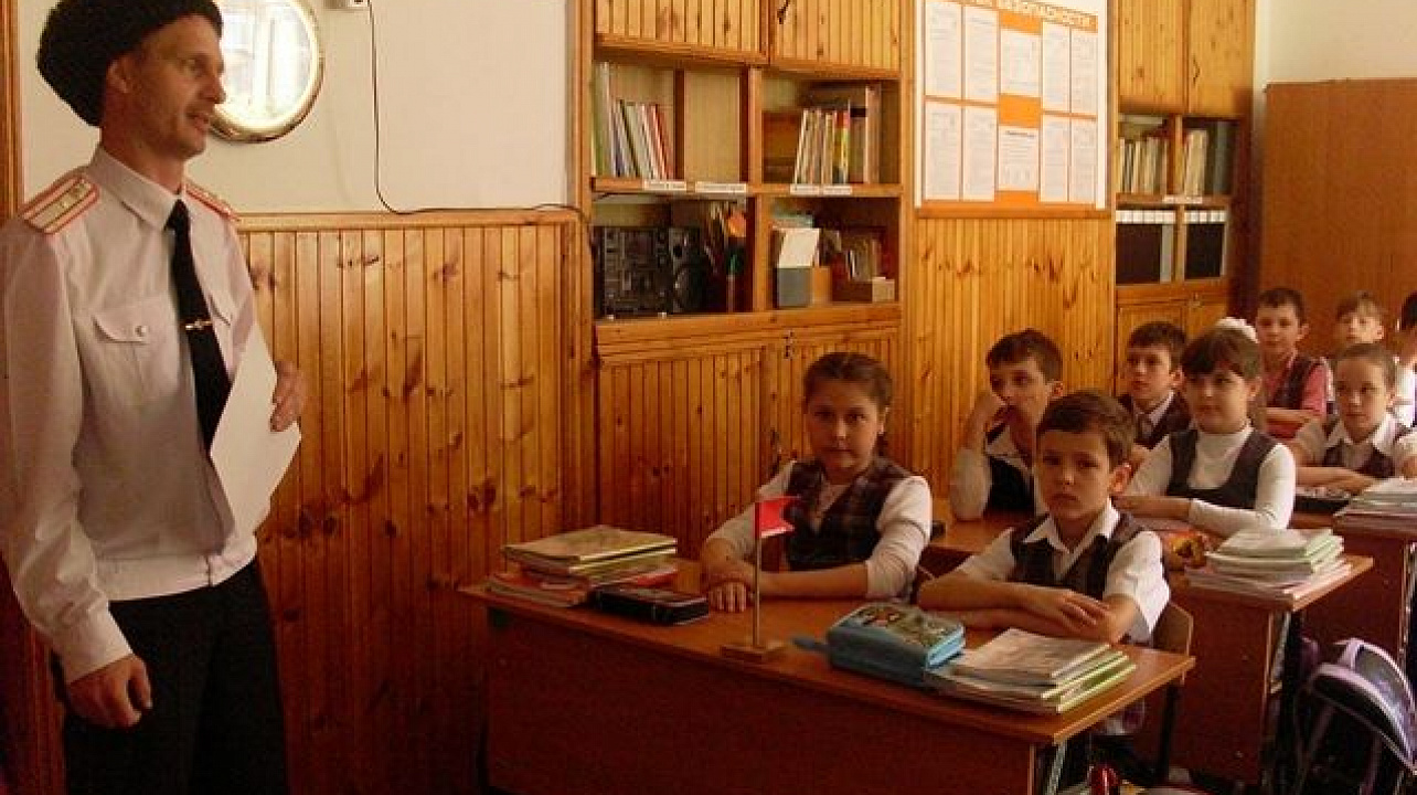 Казачата узнали о жизни и судьбе генерала Корнилова