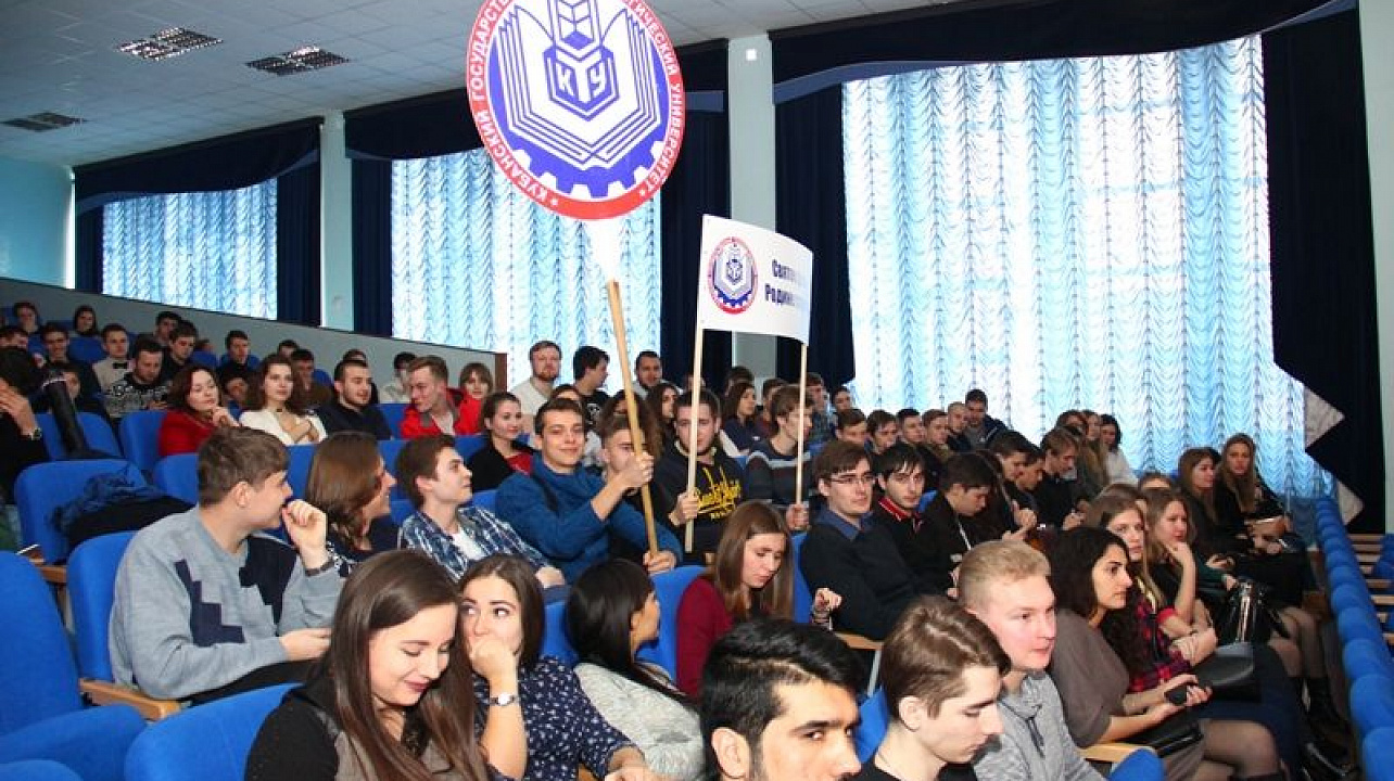 В КубГТУ прошел фестиваль-конкурс военной песни и поэзии