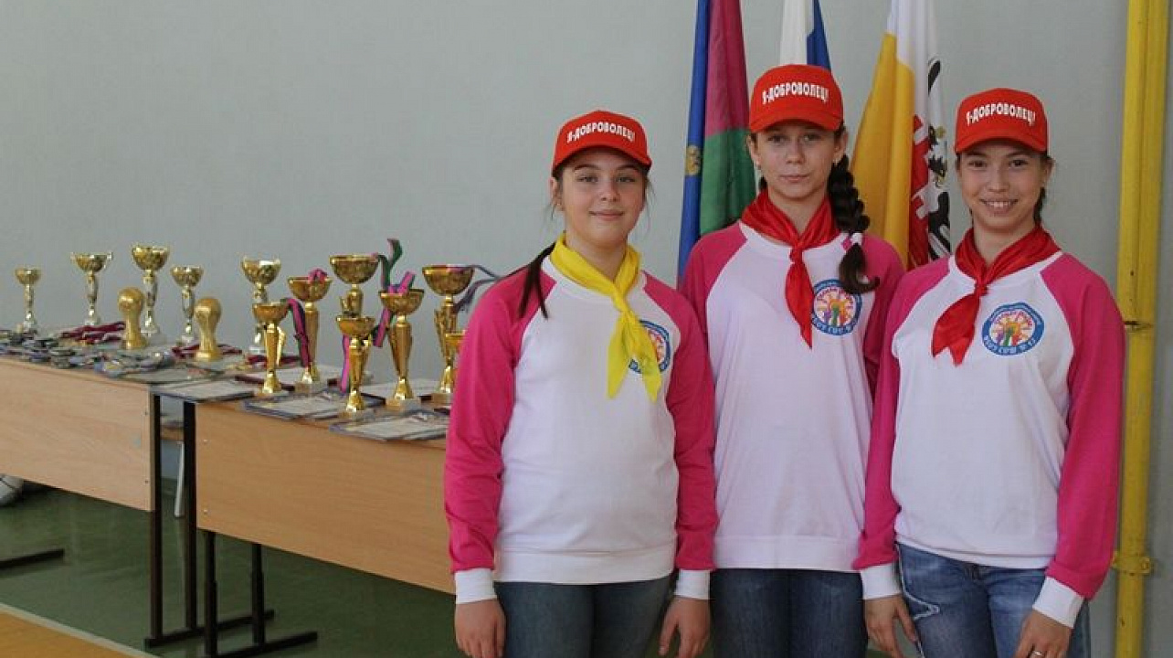 Команда «Айваз» стала победителем турнира по мини-футболу