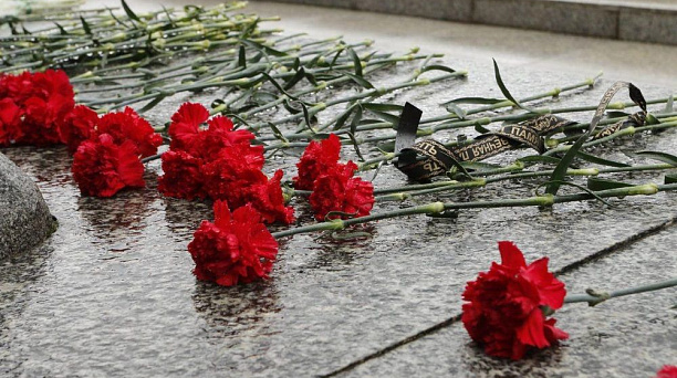 Евгений Первышов выразил соболезнование родителям погибшего сотрудника Росгвардии