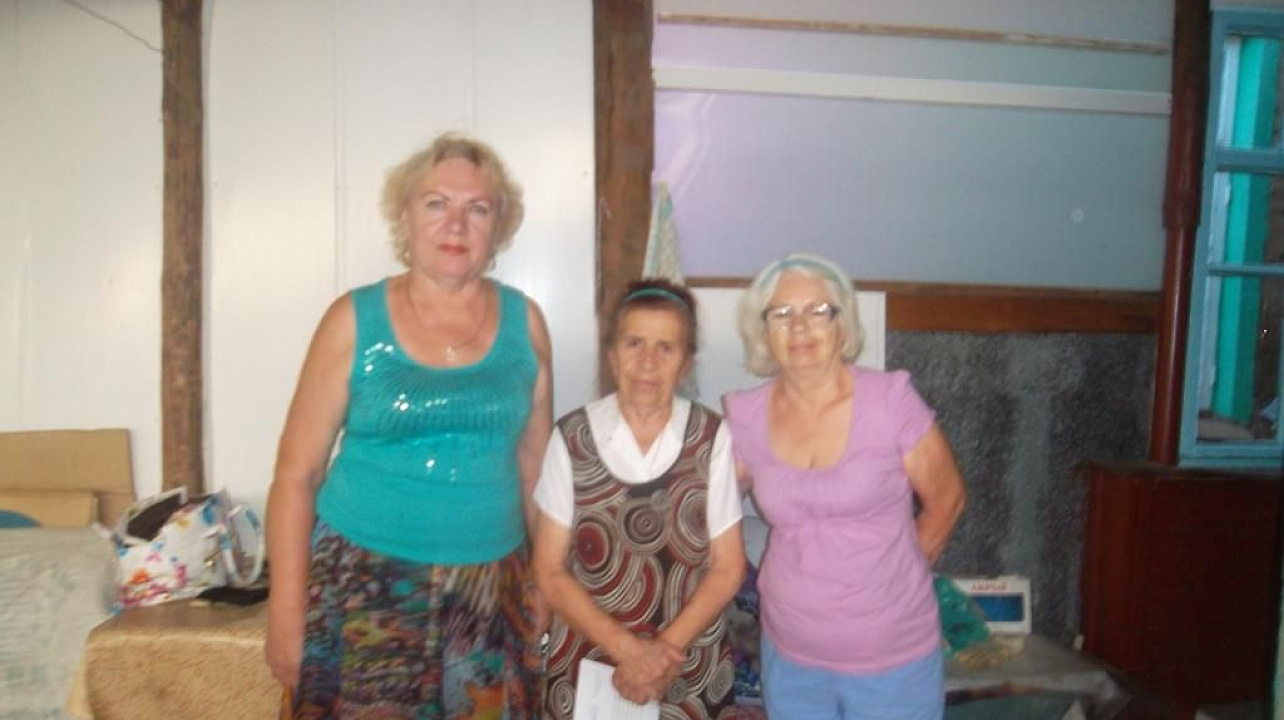 Общественники Гагаринского микрорайона поздравили юбиляров