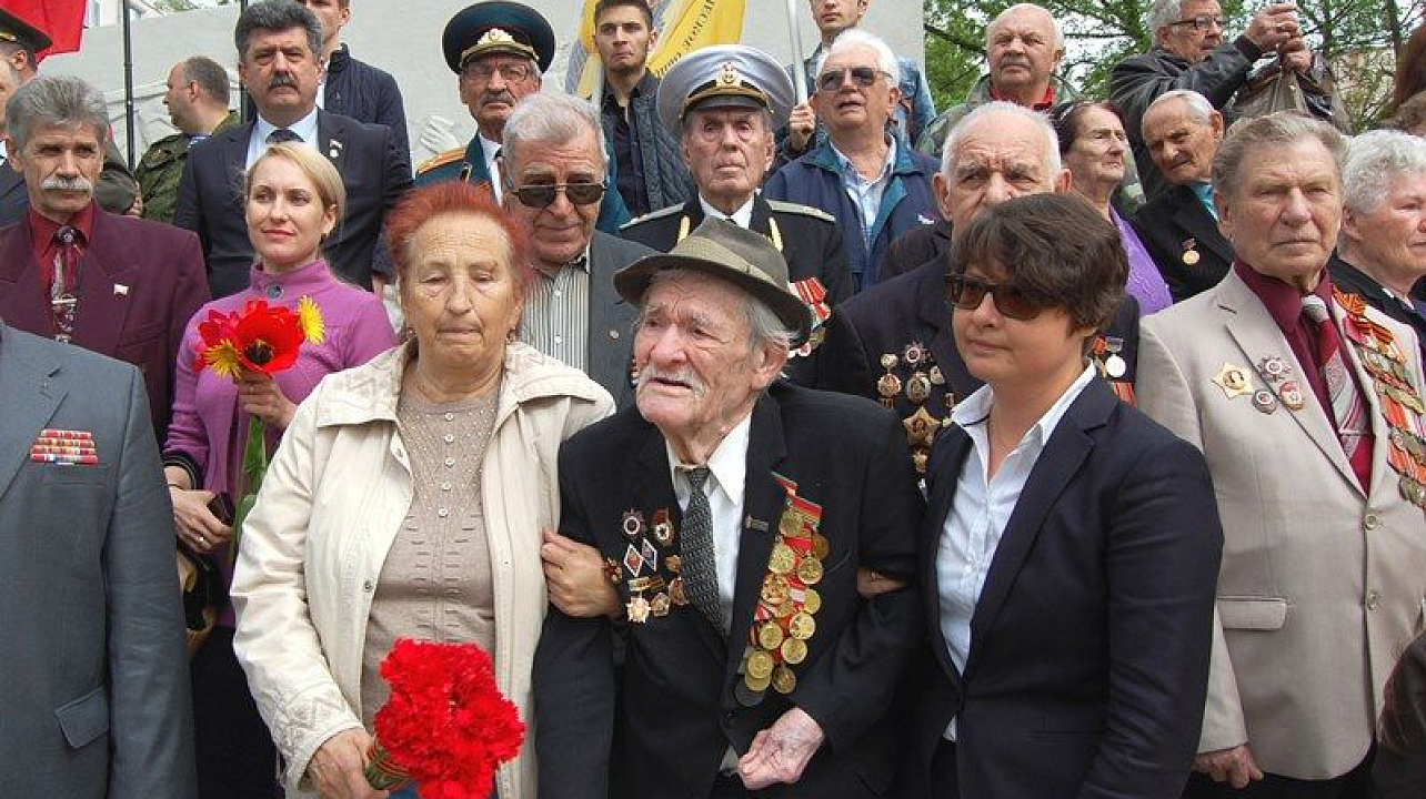 «Знамя Победы вижу вновь, в мои 90 лет..»