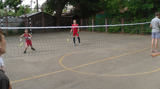 В Центральном округе прошли соревнования по бадминтону
