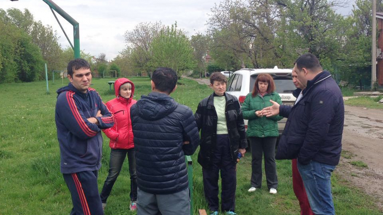 Спортивную площадку по улице 2 линия привели в порядок