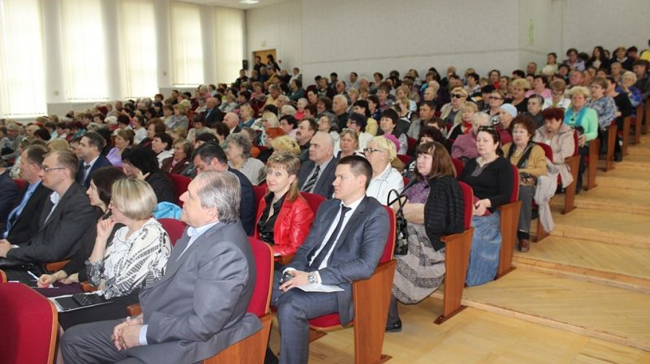 Глава города Краснодара Владимир Евланов встретился с председателями органов ТОС Центрального округа