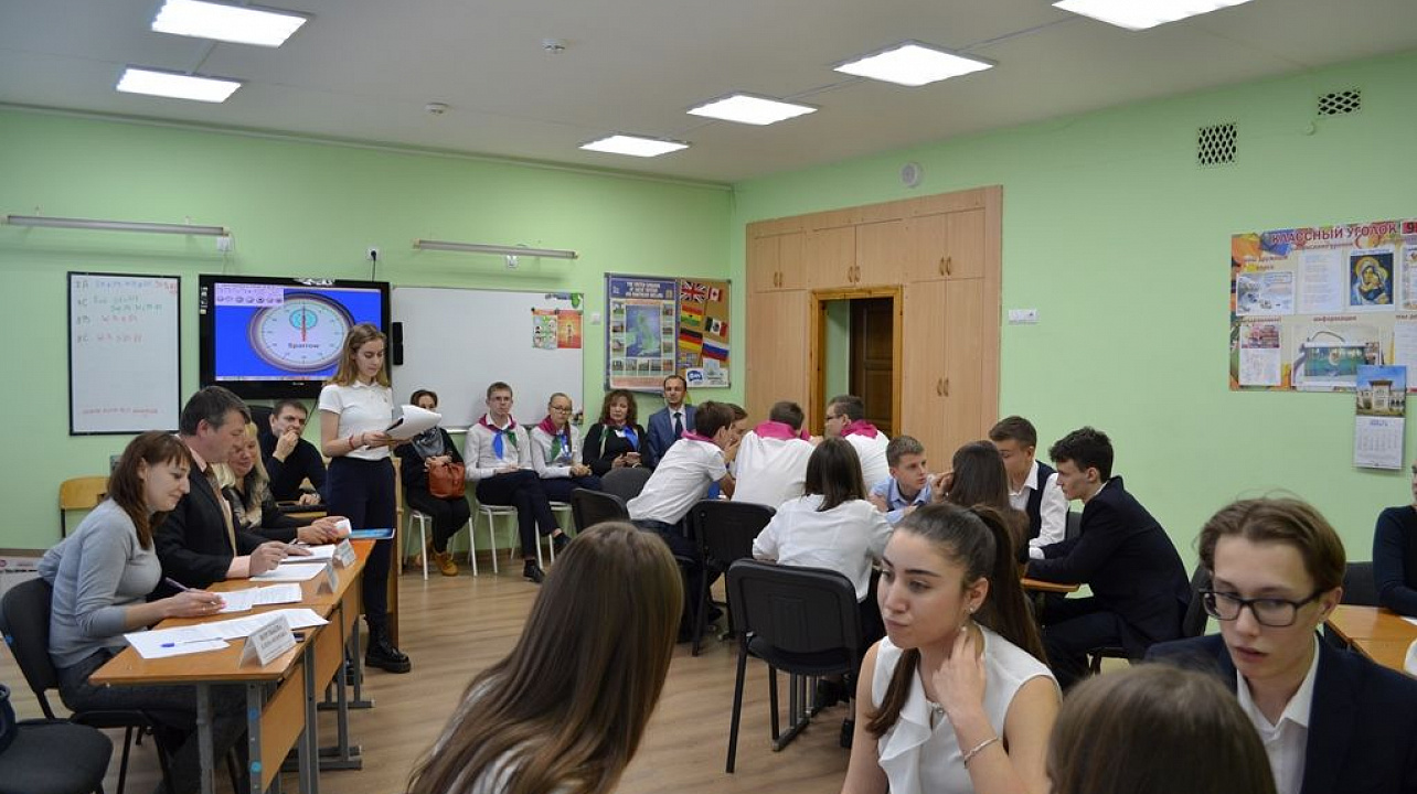 В Западном округе прошел брейн-ринг по избирательному праву