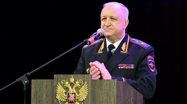 Евгений Первышов поздравил сотрудников полиции с 40-летием образования Управления МВД России по Краснодару