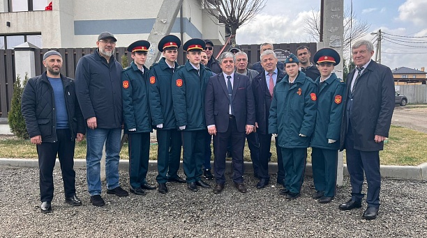 Память о Герое бережно храним…