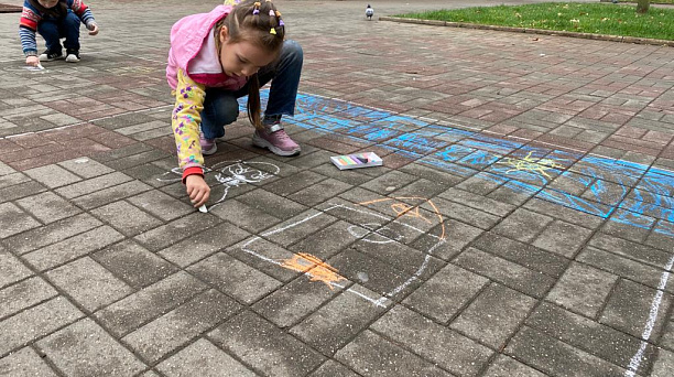 Конкурс рисунков на асфальте "Мой Краснодар" прошел в Юбилейном микрорайоне