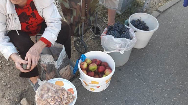 В Западном округе продолжается борьба с несанкционированной торговлей
