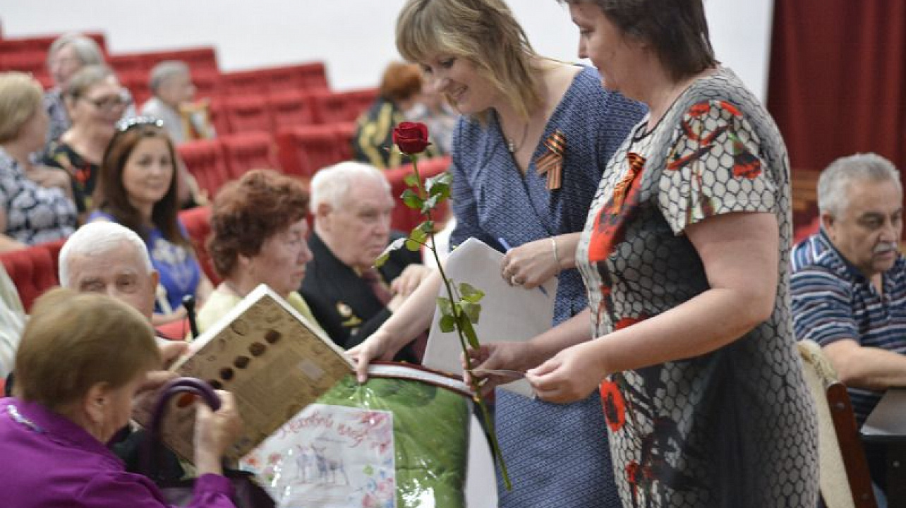 Концерт «Исповедь солдатского сердца» прошел в ДК ВОС.jpg