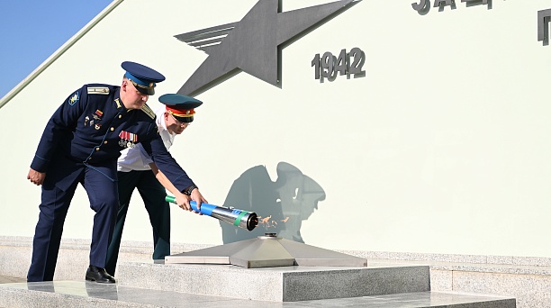 В Краснодаре зажгли Огонь Памяти в честь погибших героев Пашковской переправы 