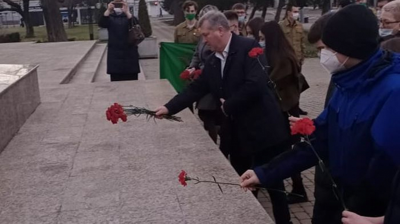 Жители Центрального округа почтили память погибших в День освобождения Краснодара