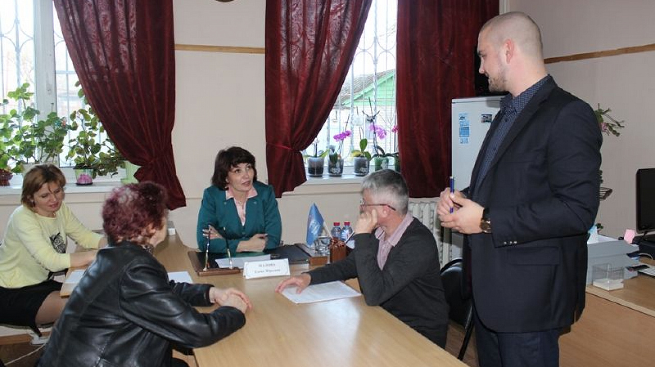 Глава администрации Центрального округа Елена Малова провела прием руководителей органов ТОС