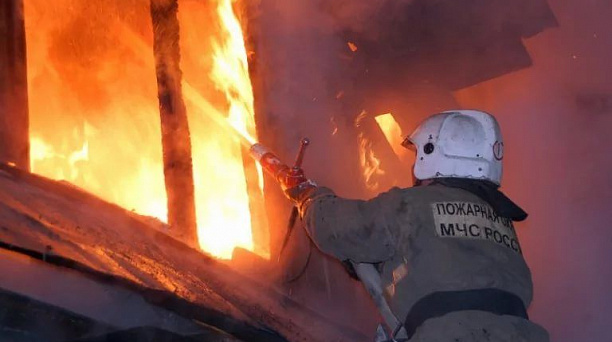 При пожаре в НСТ "Калининец" в Прикубанском округе погиб человек
