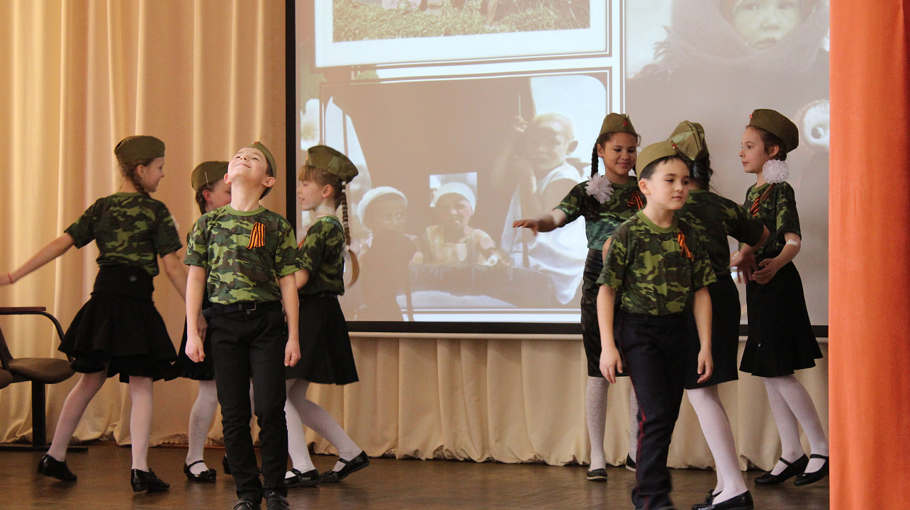 фото от 08.02.2018 песня в солдатской шинеле 055.jpg