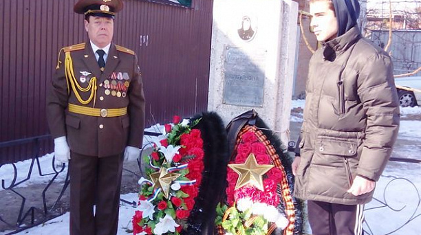 Жители Ярославского округа № 34 почтили память героев митингом