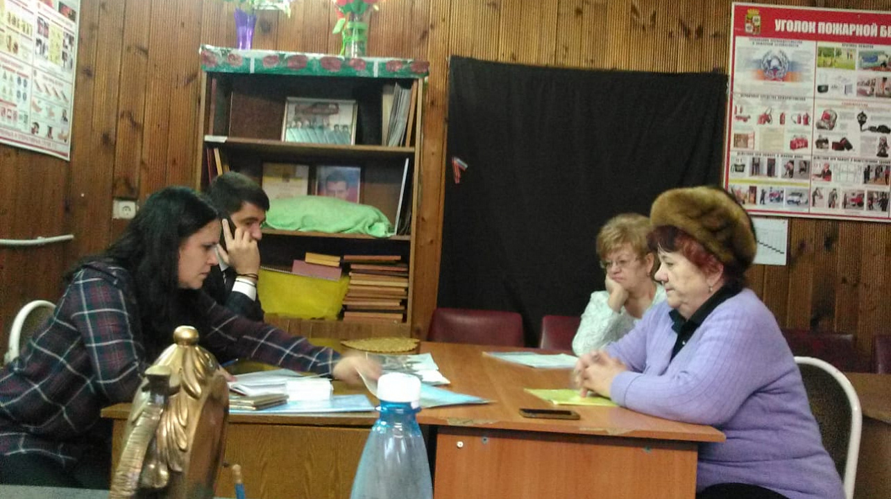 В территориальном центре ж\м Пашковский состоялся приём депутата ЗСК А.Агеева