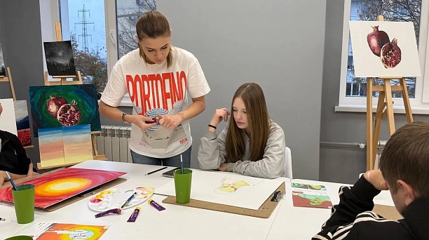 Литературный вечер, интеллектуальные игры, контент-продюсирование: расписание секций в Доме молодёжи на предстоящую неделю