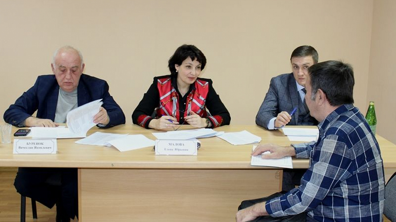 Глава Центрального округа Краснодара Елена Малова обсудила вопросы благоустройства с председателями органов ТОС