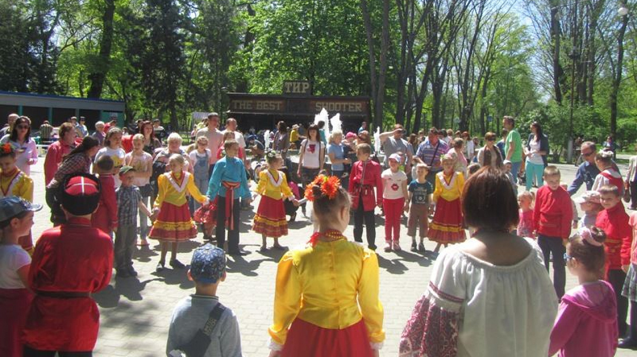 В Центральном округе торжественно открыли сезон фонтанов