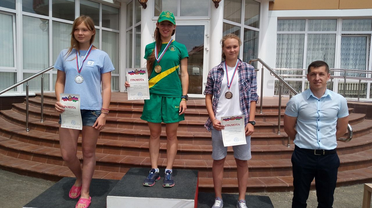 Триатлонисты Спортивной школы олимпийского резерва № 3 завоевали 7 медалей на чемпионате и первенстве Края