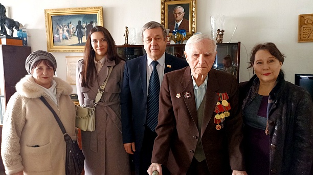 Сегодня 100-летний юбилей отмечает житель Прикубанского округа, ветеран Великой Отечественной войны Григорий Степанович Мирошников 