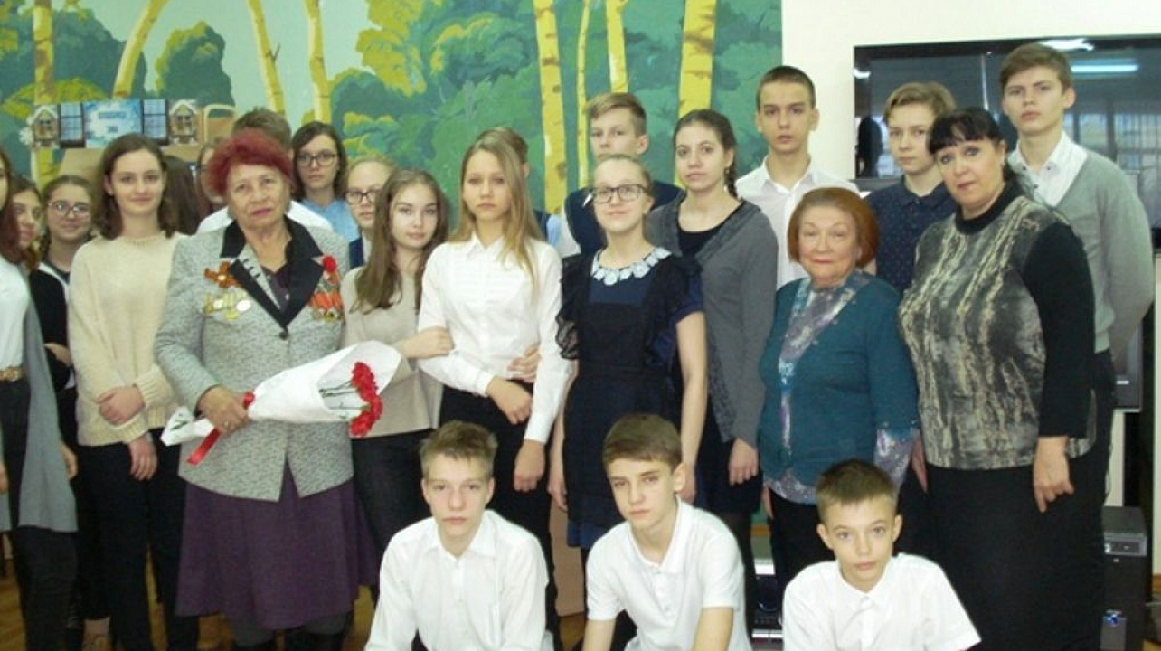 В библиотеке Западного округа состоялось обсуждение книги «Блокадная книга»