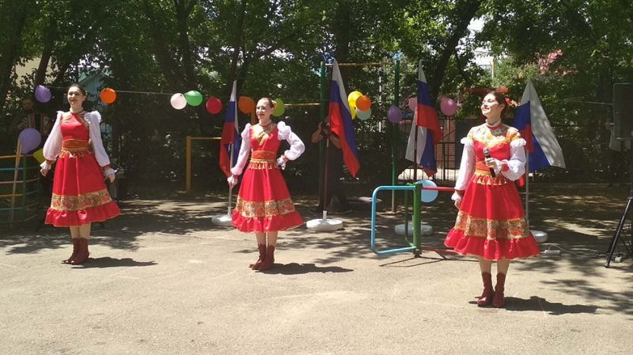 В Центральном округе отметили День России